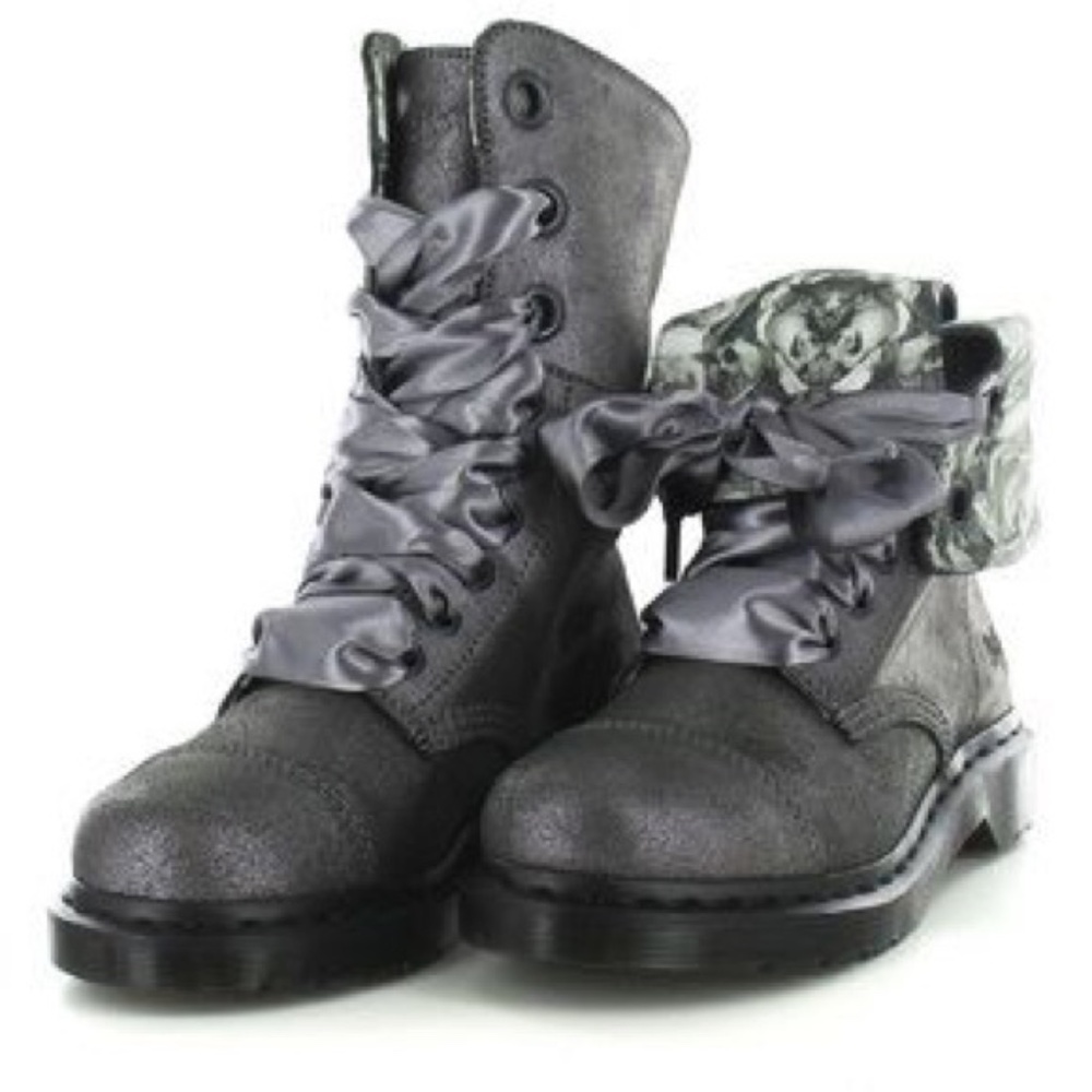 Dr. Martens Women's Aimilita Aimilie 9-Eye Toe Cap Pewter METALLIC SUEDE US 8